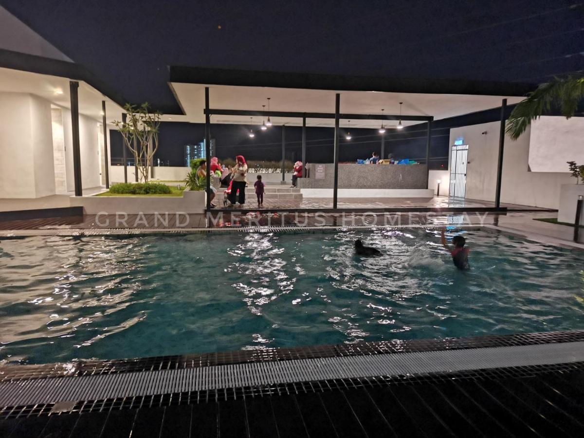 Grand Meritus Homestay @Penang Perai Eksteriør billede